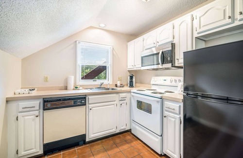 Waterville Valley Hotel | The Valley Inn, an Ascend Collection Hotel