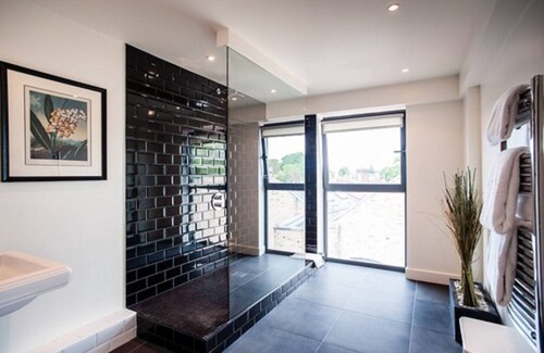 Cambridge City Centre Hotel | The Varsity Hotel & Spa