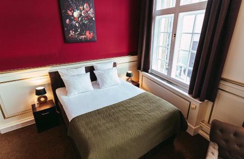The Hague Center Hotel | The Velvet Lodge