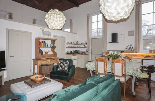 Henryd Cottage | THE VESTRY CONWY, romantic, character holiday cottage in Conwy