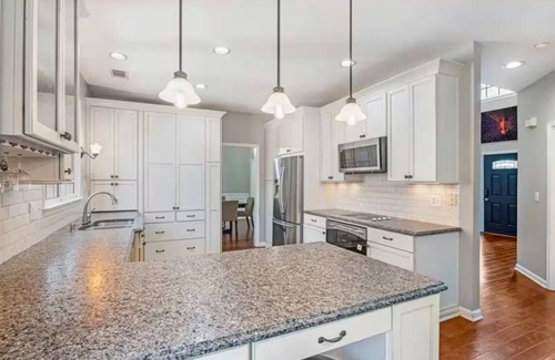 Johns Creek House | The Victorian Serenity at Johns Creek