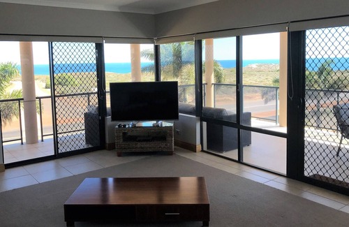 Kalbarri House | The View Kalbarri - Uninterrupted 180° Ocean Views