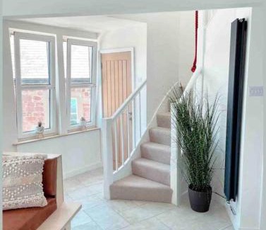 Kingsand Apartment | The View, Kingsand, luxurious seafront penthouse apartment with sun trap balcony and incredible sea views