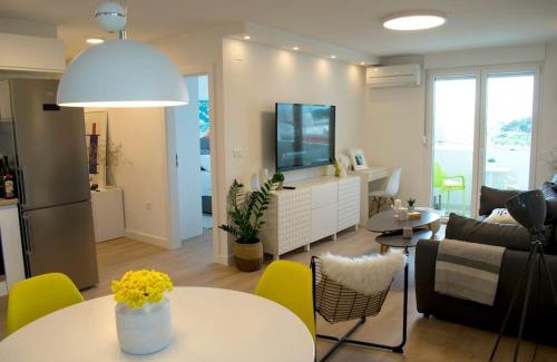 Makarska Old Town Apartment | The View luxury apartment 2+2 in a strict center