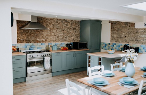 St Davids House | The Villa - A beautiful Pembrokeshire townhouse in the heart of St Davids
