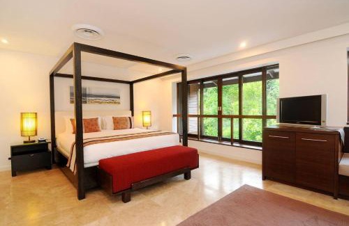 Port Douglas Villa | The Villa at Temple - A Luxury Resort Hideaway