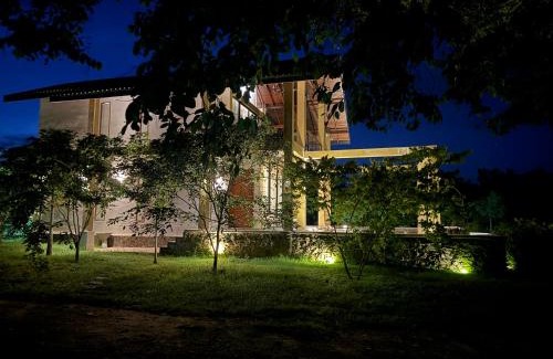 Attikulama Villa | The Villa Lakeshore