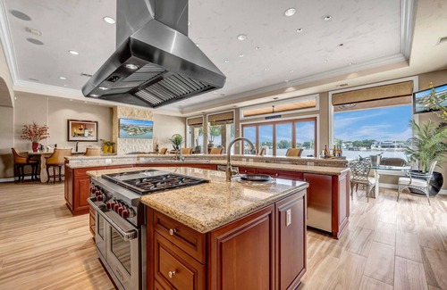 Horseshoe Bay West House | The Villa on Matern | Concierge Services
