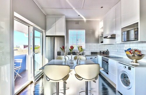 Sea Point Bed & Breakfast | The Villa Rosa Guest House & Self-catering Apartments