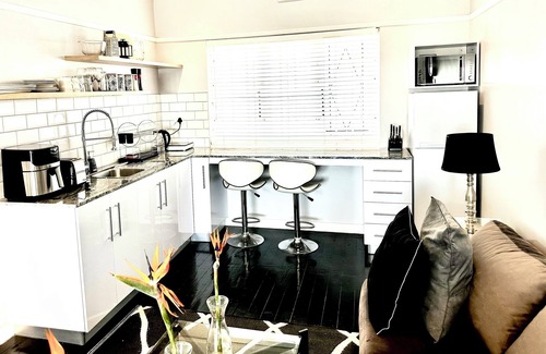 Sea Point Bed & Breakfast | The Villa Rosa Guest House & Self-catering Apartments