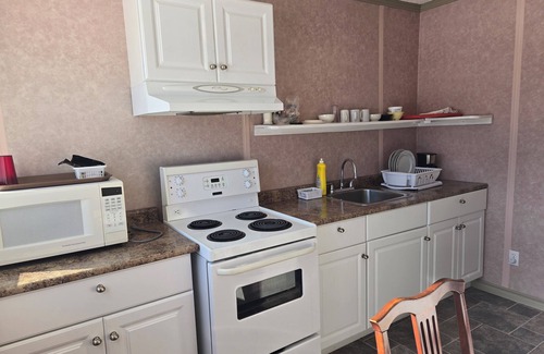 Algoma District Hotel | The Village Inn Motel