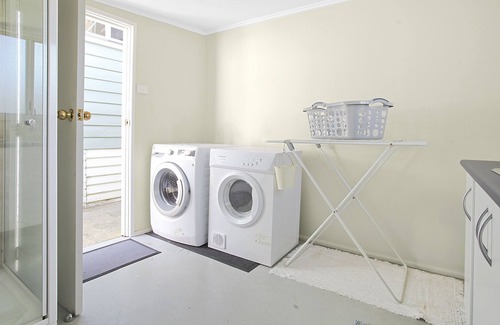 Shellharbour Cottage | The Village of Shellharbour Cottage