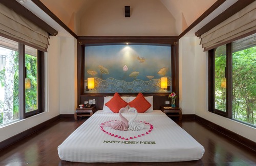 Karon Hotel | The Village Resort