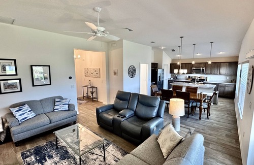 Wildwood House | The Villages 2/2 + Office in The Village of DeLuna