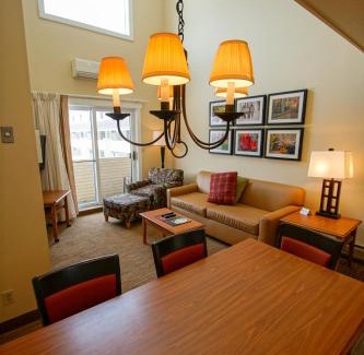 Lincoln Resort | The Villages of Loon Mountain Fixed
