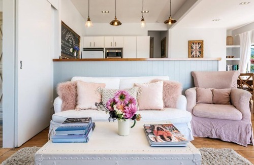 Oneroa Cottage | The Vintage Cottage, Oneroa
