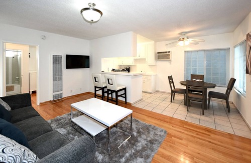 Palms Apartment | The Vinton #9