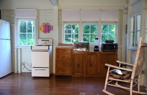 Frankfort House | The Violet Cottage