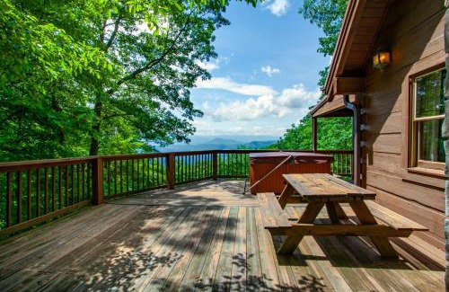 Sevierville House | The Vision Mtn View Hot Tub Wood Fireplace