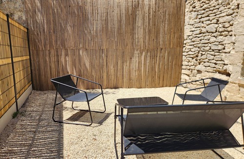 Doue-la-Fontaine Apartment | The Volupté Suite - Luxury, calm and romance with private sauna and Jacuzzi