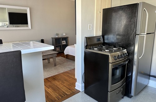 Hermosa Beach Hotel | The Vurpillat Beachfront Hotel