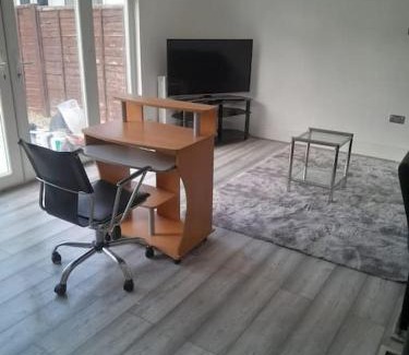 North Acton Apartment | The w3 flat