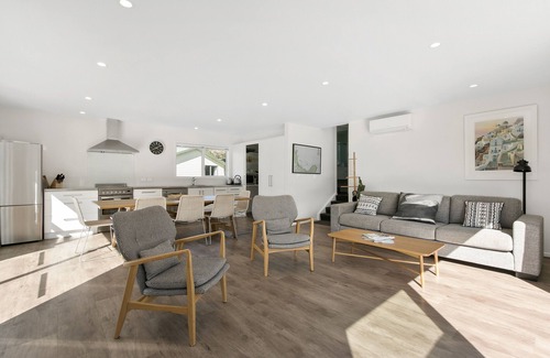 Waihi Beach Cottage | The Waihi Beach House - Waihi Beach Holiday Home