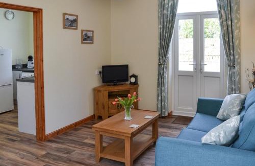 Cawston House | The Waiting Rooms