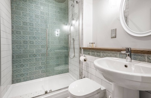 New Forest District Bed & Breakfast | The Walhampton Arms