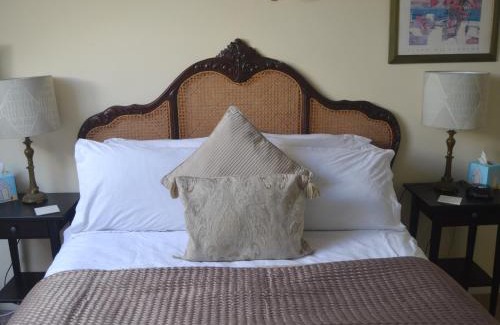 Birch Vale Bed & Breakfast | The Waltzing Weasel B&B