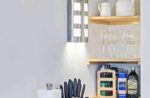 Whittier House | The Warm Hug House -Walkable and Oh-So-Cozy!