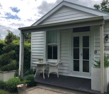 Matamata House | The Wash-House historic Cottage Close to Hobbiton