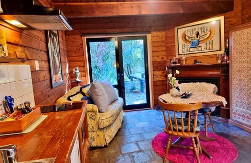 Warburton Cottage | The Water Cottage
