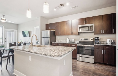 South Arlington Apartment | The Watson 340 I Comfy 2 Bed 1 Bath