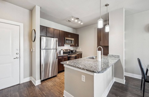 South Arlington Apartment | The Watson 343 I Comfy 2 Bed 1 Bath