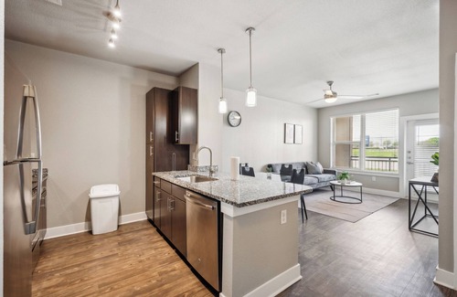 South Arlington Apartment | The Watson 343 I Comfy 2 Bed 1 Bath