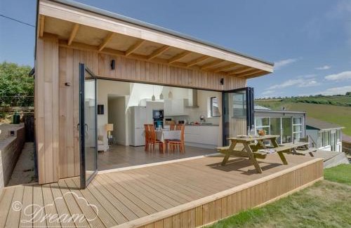 Eype House | The Wave