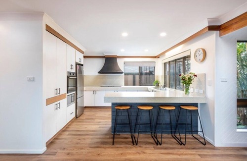 Golden Beach House | The Wave House
