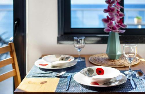 Jardim do Mar Apartment | The Wave House - Oceanfront