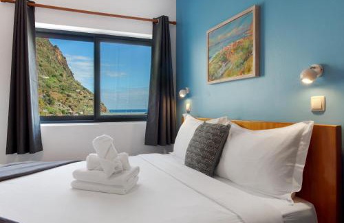 Jardim do Mar Apartment | The Wave House - Two Bedroom Flat