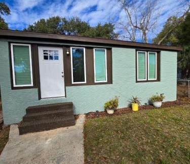 Southeast Pensacola Apartment | The Wave