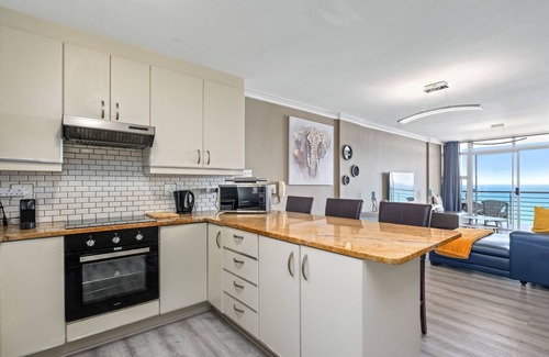 Bloubergstrand Apartment | The Waves 1002
