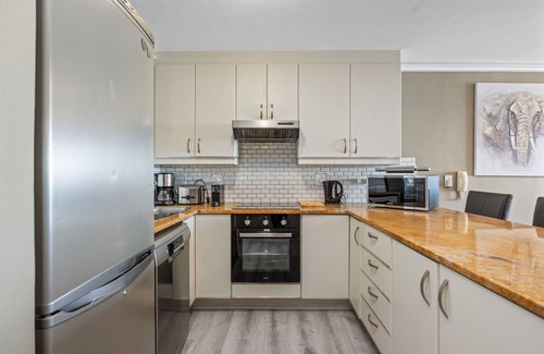 Bloubergstrand Apartment | The Waves 1002