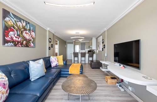 Bloubergstrand Apartment | The Waves 1002