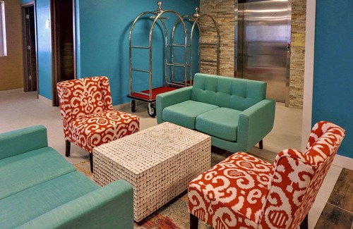 Wildwood Hotel | The Waves Hotel, an Ascend Collection Hotel