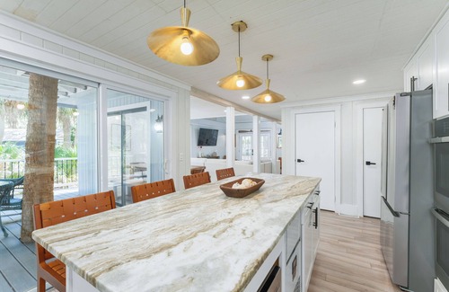 Blue Heron Lake House | The Webber · Boho Beach House w Private Patio and Golf Cart