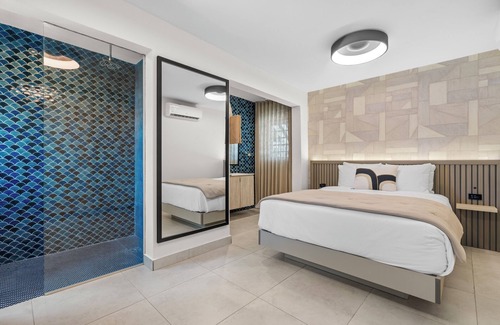 Ocean Park Hotel | The Weekender by Otium