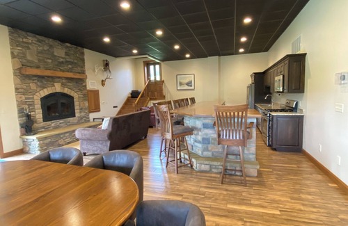 Millersburg House | The Welcome Lodge- Ideal for Large Gatherings