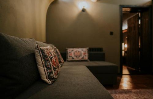 Stourbridge House | The Well Cellar