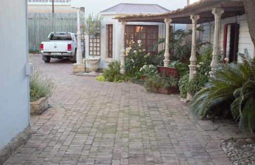 Kroonstad House | The Well guesthouse/Retreat